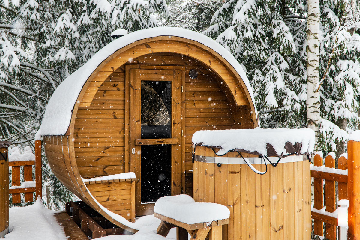 Neptune-saunas---barrel-sauna-in-the-snow